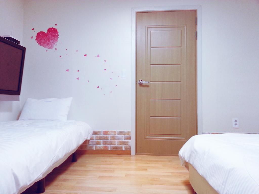 Iu Guest House Myeongdong Seoul Zimmer foto
